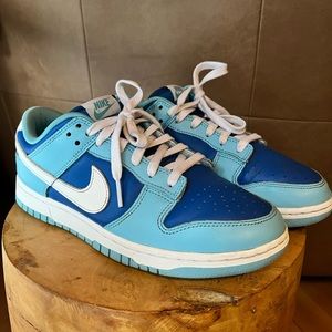 NIKE DUNK LOW RETRO QS (White/Argon blue)